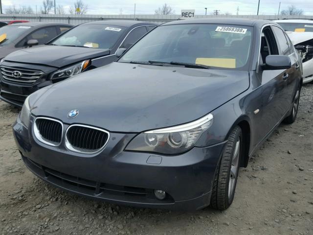 WBANU53578C112557 - 2008 BMW 528 I GRAY photo 2