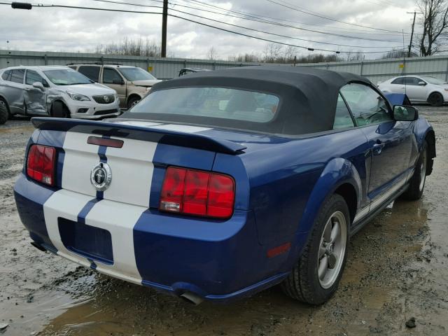 1ZVFT84N465174569 - 2006 FORD MUSTANG BLUE photo 4