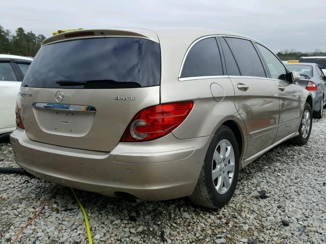 4JGCB22E07A054300 - 2007 MERCEDES-BENZ R 320 CDI GOLD photo 4