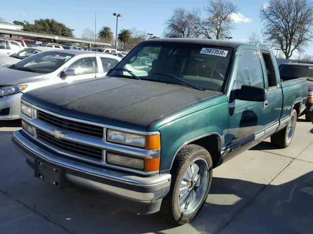 2GCEC19M6T1202052 - 1996 CHEVROLET GMT-400 C1 GREEN photo 2