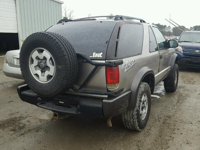 1GNCT18W92K169161 - 2002 CHEVROLET BLAZER TAN photo 4