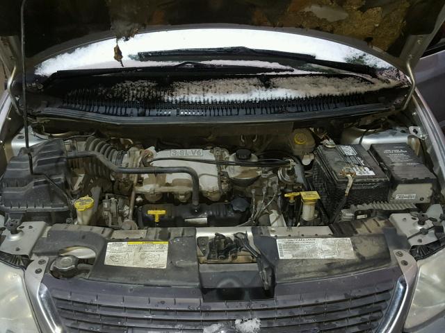 2C4GP74L32R500461 - 2002 CHRYSLER TOWN & COU TAN photo 7