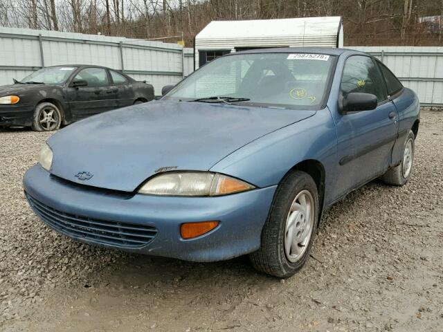 1G1JC1245VM140068 - 1997 CHEVROLET CAVALIER B BLUE photo 2