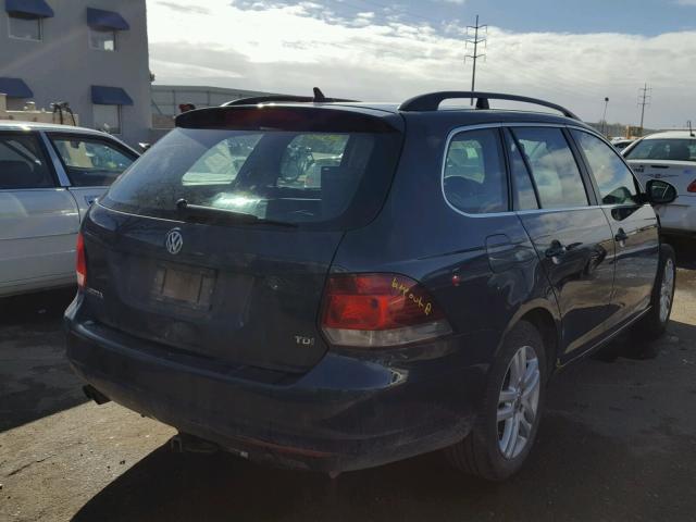 3VWTL7AJ4AM623539 - 2010 VOLKSWAGEN JETTA TDI BLUE photo 4