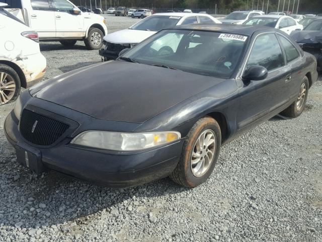 1LNFM92V6WY605612 - 1998 LINCOLN MARK VIII BLACK photo 2