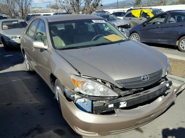 JTDBE32KX20116738 - 2002 TOYOTA CAMRY LE GOLD photo 1