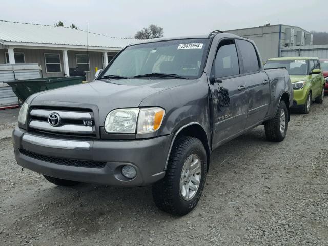 5TBDT44176S554895 - 2006 TOYOTA TUNDRA DOU GRAY photo 2