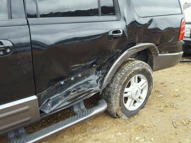 1FMPU15L24LA44769 - 2004 FORD EXPEDITION BLACK photo 9