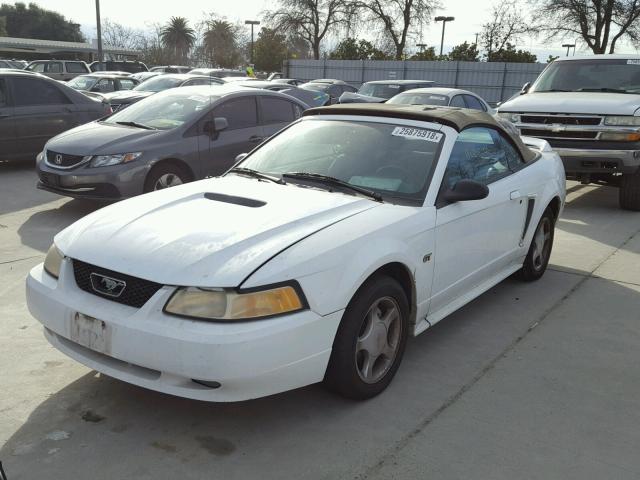 1FAFP45X5YF149506 - 2000 FORD MUSTANG GT WHITE photo 2