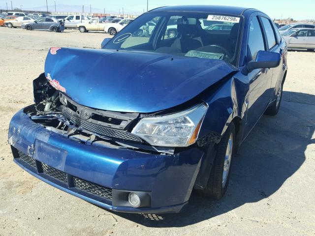 1FAHP35N38W220915 - 2008 FORD FOCUS SE BLUE photo 2