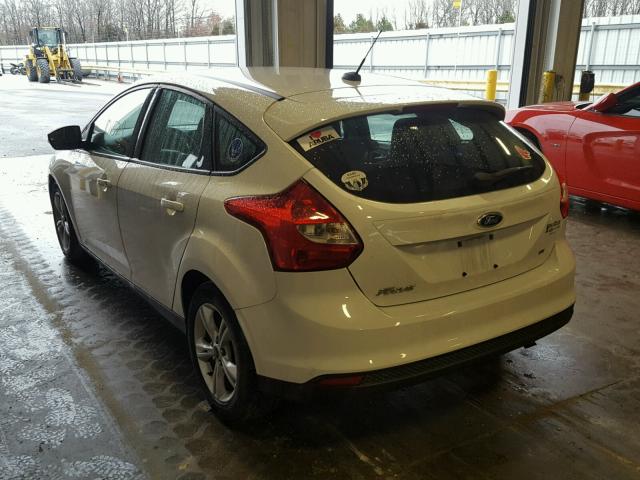 1FADP3K27DL319936 - 2013 FORD FOCUS SE WHITE photo 3