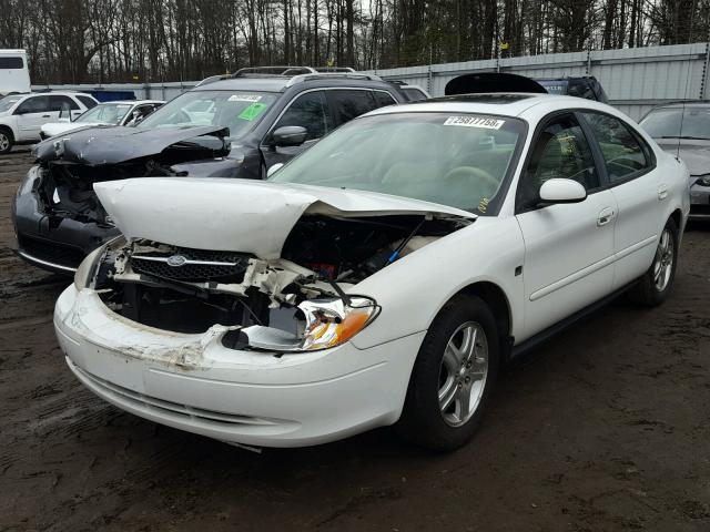 1FAFP56S8YG156159 - 2000 FORD TAURUS SEL WHITE photo 2