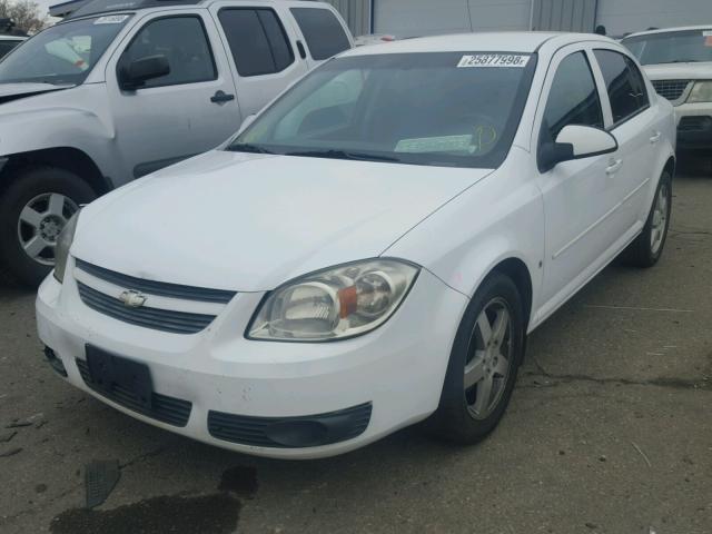 1G1AL58F187240252 - 2008 CHEVROLET COBALT LT WHITE photo 2