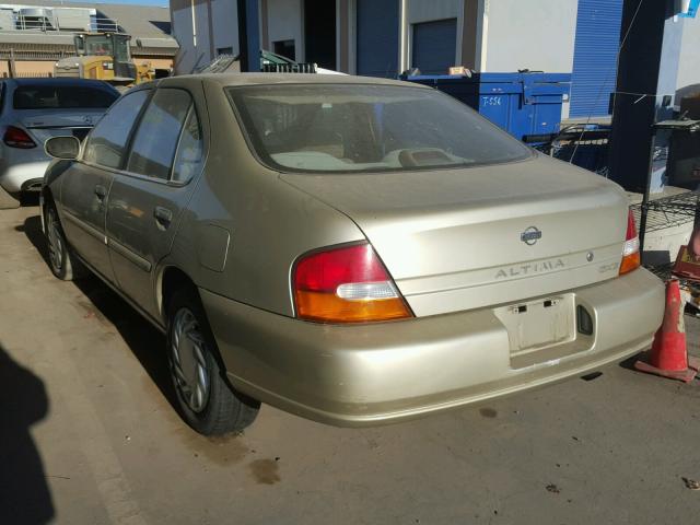 1N4DL01D9WC259190 - 1998 NISSAN ALTIMA XE GOLD photo 3