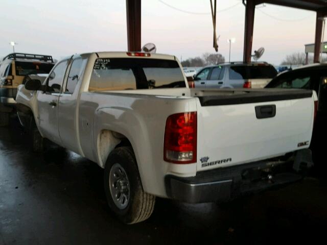 1GTEC19X58Z295090 - 2008 GMC SIERRA C15 WHITE photo 3