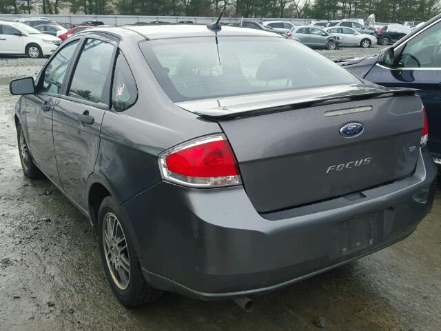 1FAHP3FN7BW186354 - 2011 FORD FOCUS SE GRAY photo 3