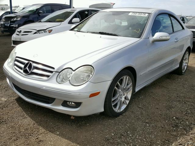 WDBTJ56H39F262611 - 2009 MERCEDES-BENZ CLK 350 SILVER photo 2