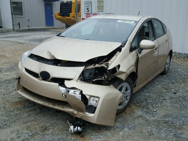 JTDKN3DU6B1452864 - 2011 TOYOTA PRIUS GOLD photo 2