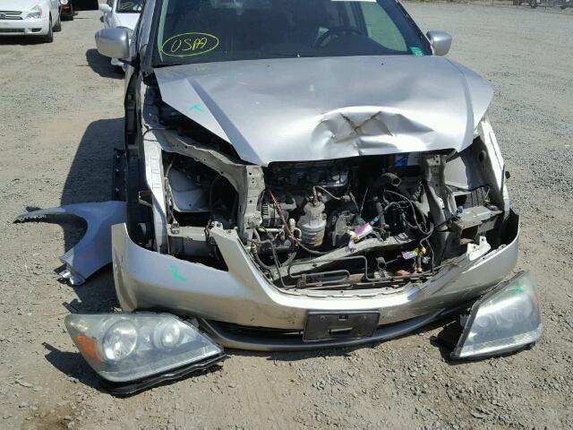 5FNRL38766B454779 - 2006 HONDA ODYSSEY SILVER photo 9