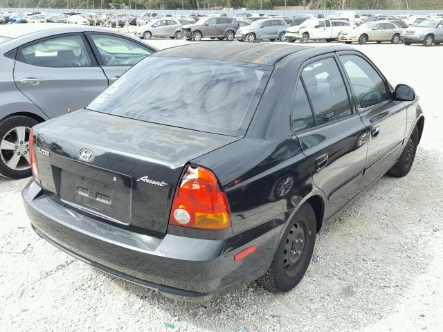 KMHCG45C25U617253 - 2005 HYUNDAI ACCENT GL BLACK photo 4