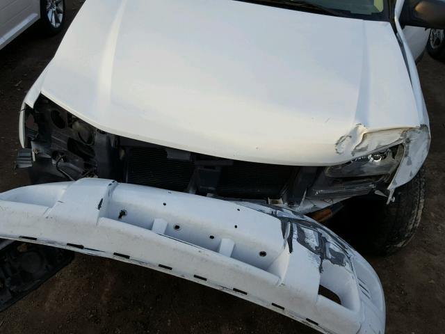 1GNDT13S252203129 - 2005 CHEVROLET TRAILBLAZE WHITE photo 7