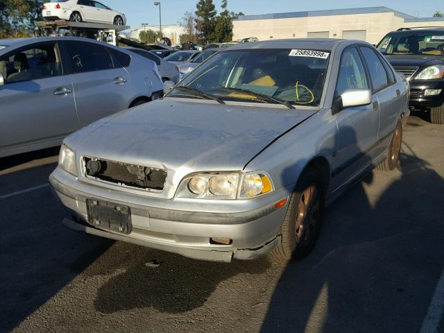 YV1VS2551YF516595 - 2000 VOLVO S40 SILVER photo 2