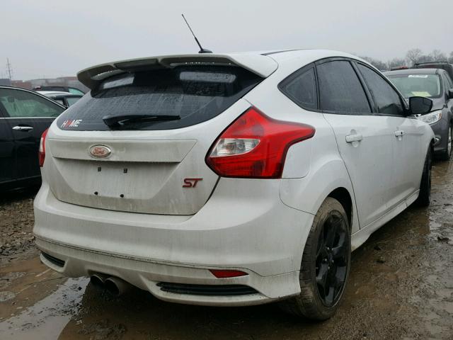 1FADP3L99DL172241 - 2013 FORD FOCUS ST WHITE photo 4