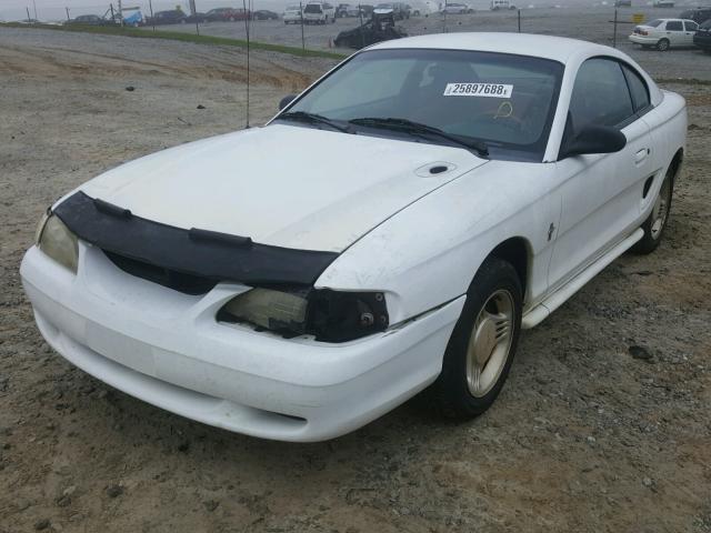 1FALP4041SF160140 - 1995 FORD MUSTANG WHITE photo 2