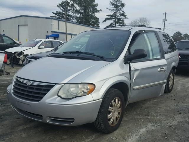 2A4GP54L86R821464 - 2006 CHRYSLER TOWN & COU GRAY photo 2