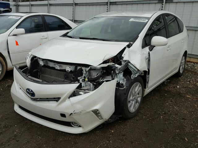 JTDZN3EUXD3269066 - 2013 TOYOTA PRIUS V WHITE photo 2