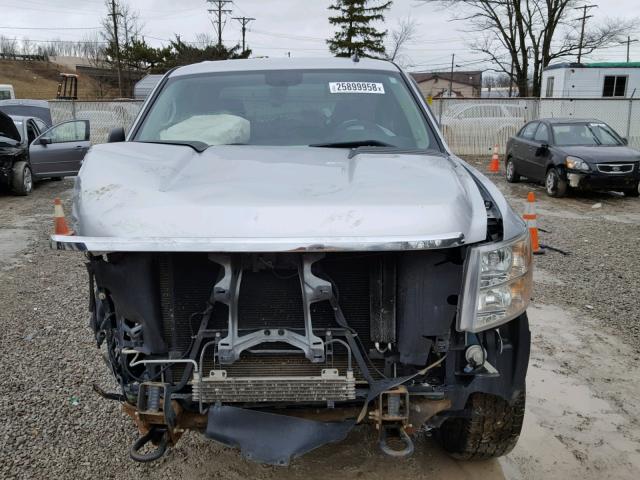 1GC1KXCG2DF164885 - 2013 CHEVROLET SILVERADO SILVER photo 9