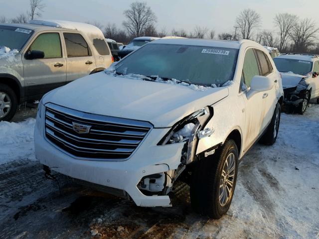 1GYKNDRSXHZ152147 - 2017 CADILLAC XT5 LUXURY WHITE photo 2