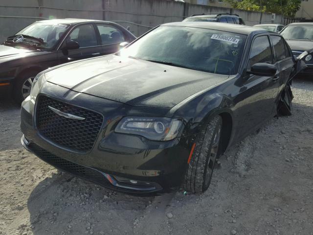 2C3CCABG1FH905280 - 2015 CHRYSLER 300 S BLACK photo 2