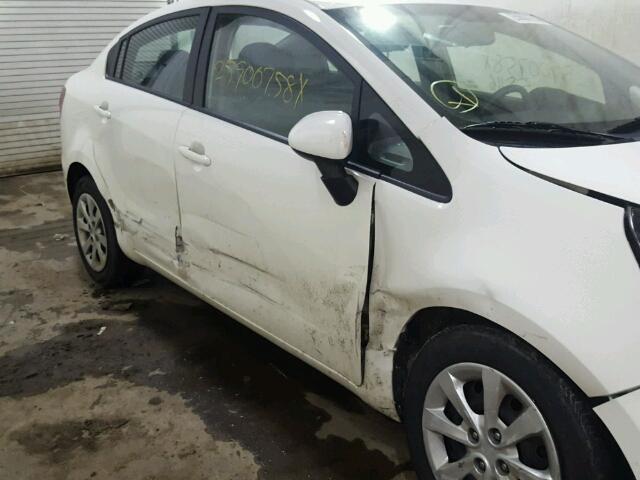 KNADM4A37D6157952 - 2013 KIA RIO LX WHITE photo 9