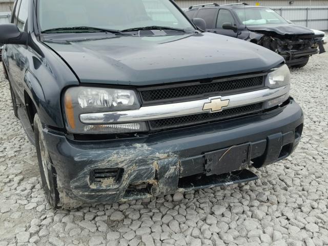 1GNDT13S942232318 - 2004 CHEVROLET TRAILBLAZE GREEN photo 9