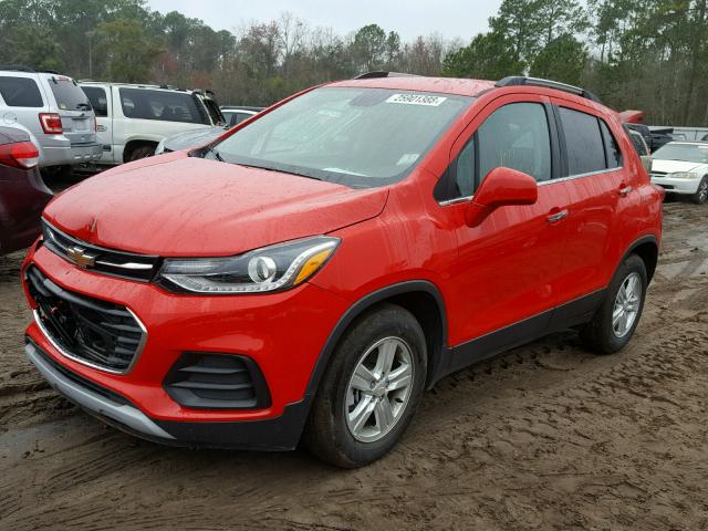 3GNCJLSB8JL161735 - 2018 CHEVROLET TRAX 1LT RED photo 2