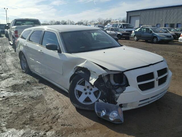 2D4FV48V85H146848 - 2005 DODGE MAGNUM SXT WHITE photo 1