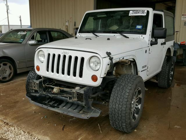 1C4AJWAG4CL281982 - 2012 JEEP WRANGLER S WHITE photo 2