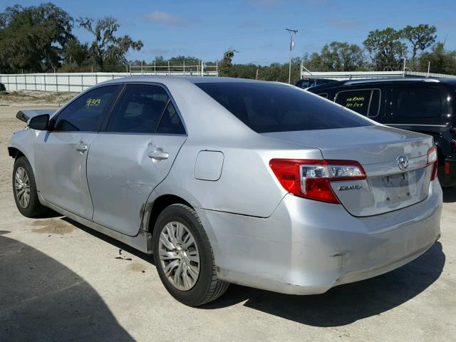 4T1BF1FK2CU572573 - 2012 TOYOTA CAMRY SILVER photo 3