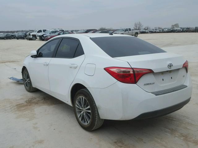 5YFBURHE8HP573666 - 2017 TOYOTA COROLLA L WHITE photo 3