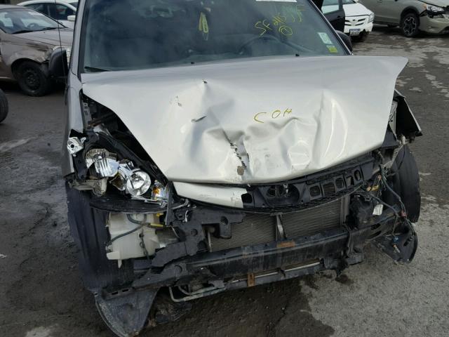 5TDKK4CC1AS300354 - 2010 TOYOTA SIENNA CE GOLD photo 9