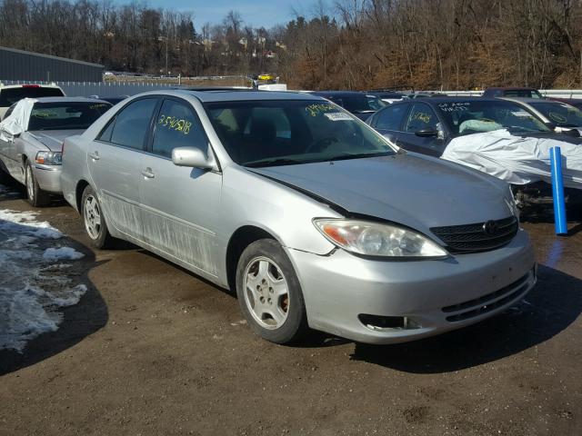 4T1BF30KX2U537170 - 2002 TOYOTA CAMRY LE SILVER photo 1