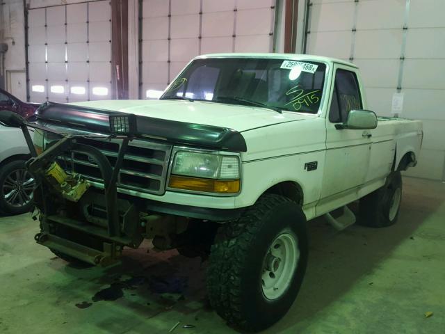 1FTHF26M3NNA40915 - 1992 FORD F250 WHITE photo 2