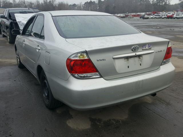 4T1BE32K65U950076 - 2005 TOYOTA CAMRY LE SILVER photo 3