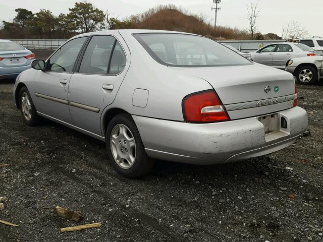 1N4DL01D0YC170871 - 2000 NISSAN ALTIMA XE SILVER photo 3