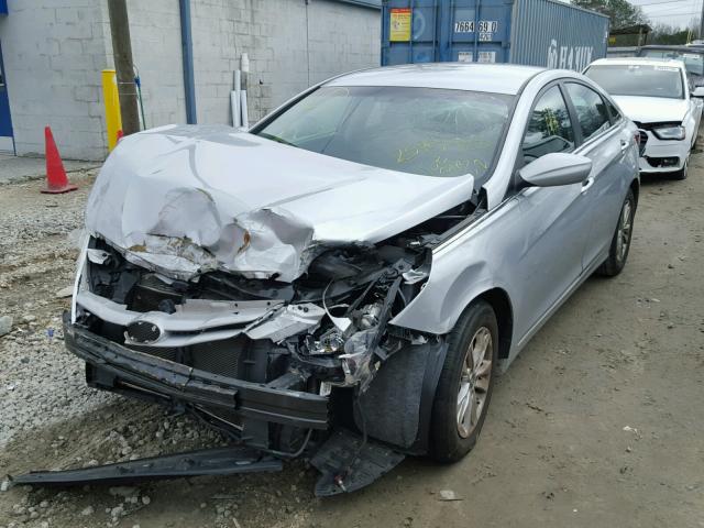 5NPEB4AC6DH687560 - 2013 HYUNDAI SONATA GLS SILVER photo 2