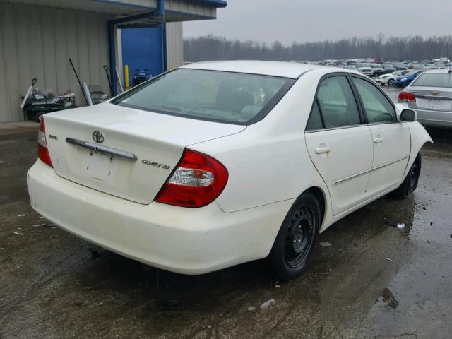 4T1BE30K13U212203 - 2003 TOYOTA CAMRY LE WHITE photo 4