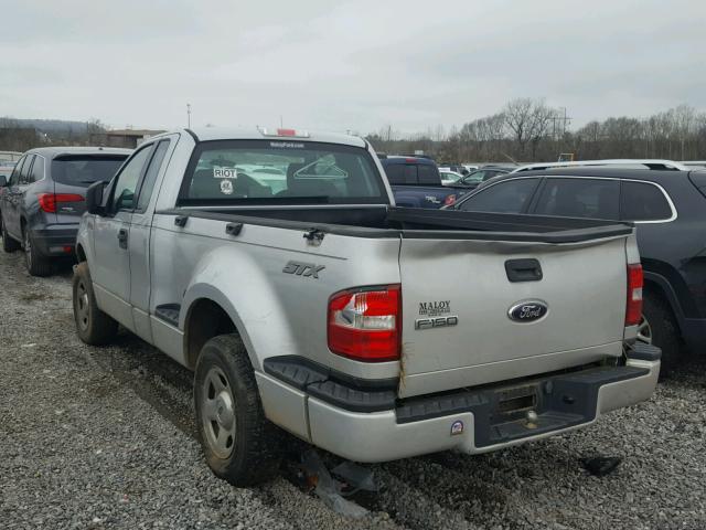 1FTRF022X6KB82436 - 2006 FORD F150 SILVER photo 3