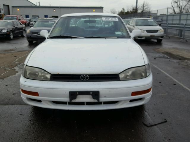 4T1SK12E5NU117103 - 1992 TOYOTA CAMRY LE WHITE photo 9