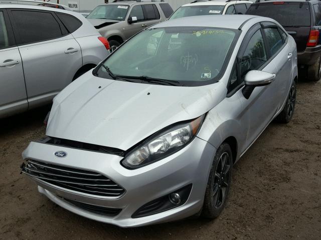 3FADP4BJXFM159324 - 2015 FORD FIESTA SE SILVER photo 2